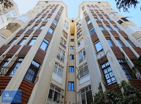 Kadıköy Göztepe Şairarşide 3+1 Satılık 120m2 İskanlı Asansörlü