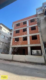 Buca Şirinyer'de 1+1 Satılık Daire