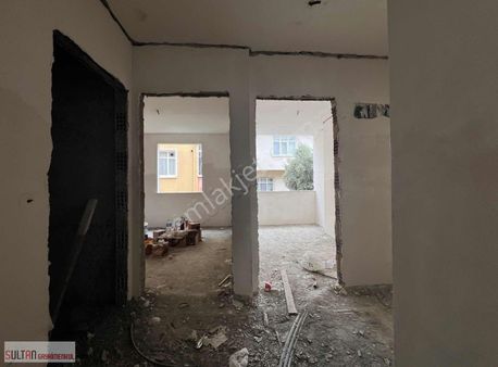 Sultan Gayrimenkul'den Bağlarbaşı Ortaokulu Ykn 2+1 Sıfır Daire