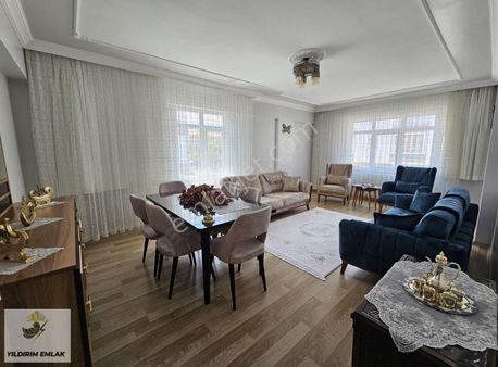 Yıldırım Emlak'tan Fatihte 4+1 Ara Kat Ful Yapılı Sahane Daire