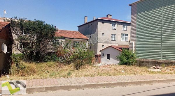 Osmangazi Mahallesi'nde Cadde Üzeri Satılık Arsa