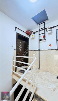 Ekin Mahallesinde Bakımlı Güneşli Ferah Üst Kat 3+1