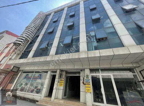 212 Yolu Üzerinde İş Hani İçerisinde 4 Kat Da Uygun İş Hani