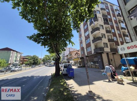 Remax Çarşı'dan Gölcük Şehitler'de Satılık 2+1 Daire