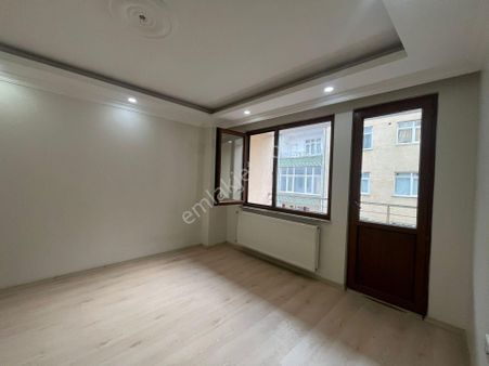Bağcılar Y.selim Mah 2+1 Kredli 2.kat Satılık 100m² Daire Kod2547