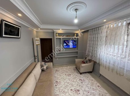 Atalay Caddesinde Bahçe Kullanımlı 2+1 Bahçe Katı