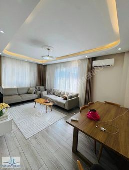 Yunusemre Yeni Mh De Satılık 2+1 95m2 3 Yıllık Lüks Arakat Daire