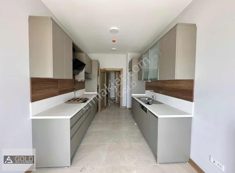 Bahçekent Avrupark Hayat Sitesinde 163m2 Boş 3+1 Güncel
