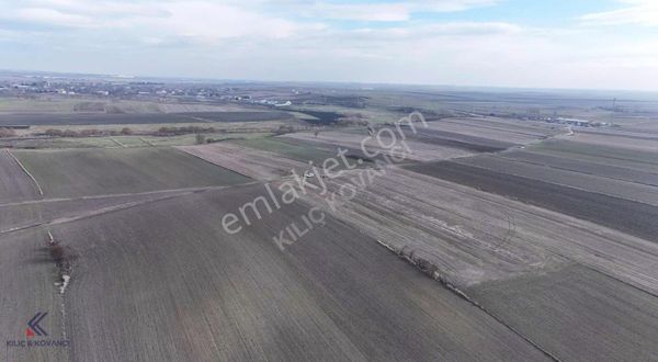 Kılıç Kovancı Lüleburgaz Çiftlikköy 10800m² Satılık Tarla