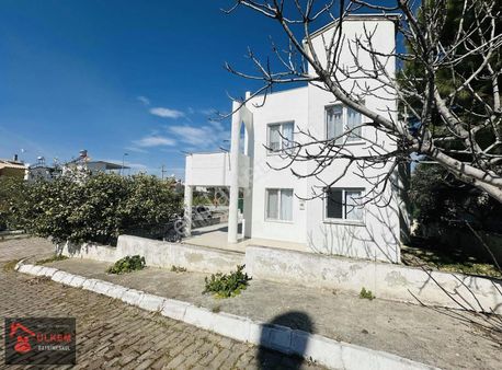 Soğucakta Müstakil Eşyalı Köşe Konum Deniz Manzaralı 4+1 Yazlık