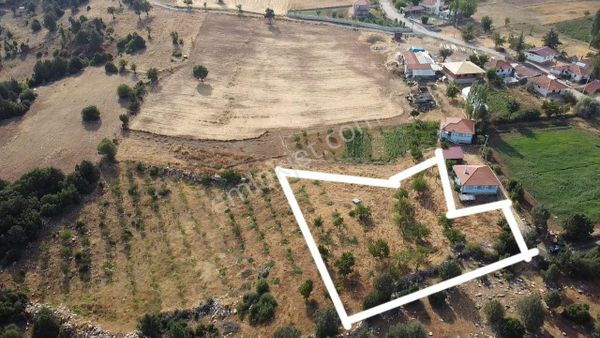 Uğur 'dan Seydikemer Boğalar Mah. Köyiçi İmarlı Arazi