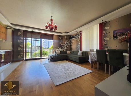 Akbay'dan Lara'da Merkezi Konumda Havuzlu Lüks Geniş 1+1 Daire