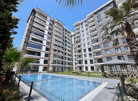 Mabel'den-çakır Tower-*havuzlu-iskanlı* Deniz Manz Daire Fırsatı