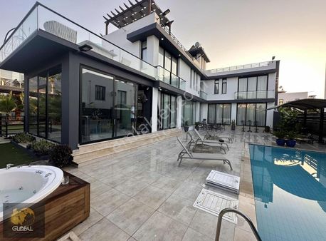 Alsancak'ta Premium Villa 5+2 Özel Havuz Ve Jakuzili Satılık