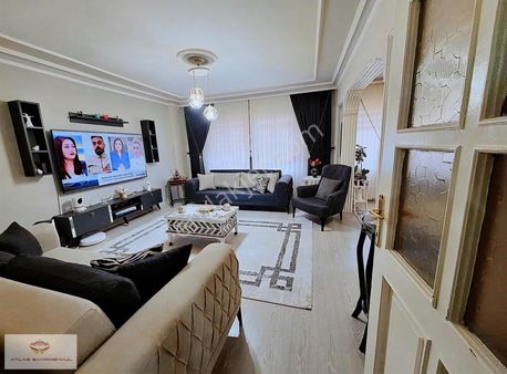 Candar Oğullar Mah. Satılık 4+1/ 195 M Daire