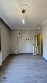 Cumhuriyet Mahallesi Bahçelievlerde Sıfır Tadilatlı 2+1 Daire