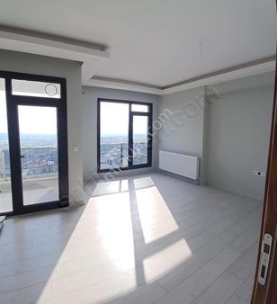 Doğru Gayrimenkul'den Havuzlu Site İçerisinde Lüx Daire