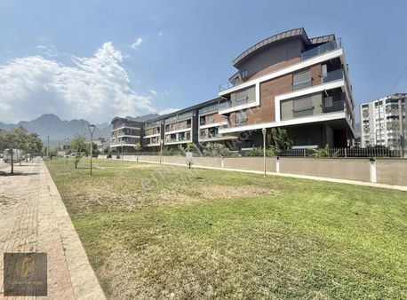 Sarısu Mah Havuzlu Güvenlikli Sitede Satılık 2+1 Bahçe Dubleksi