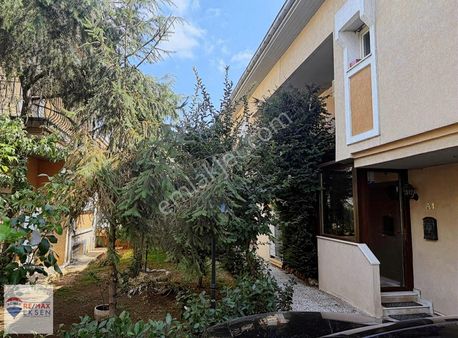 4 Katlı Villa Triplex Küçükyalı Sahilde Müstakil Bahçeli
