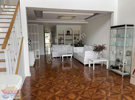 Kiralık Bayan Kuaför Dükkanı.