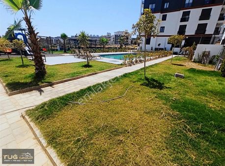 Lüks Havuzlu Kapalı Otoparklı Site De 1+1 Daire