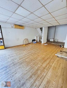 Mersin Cami Şerif Mahallesinde İşlek Cadde'de Kiralık 80 M2 Dükk