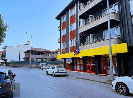 Bf Grouptan Akyazı Merkezde Kiralık Dükkan 300 M2