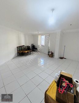 Daimi Taşkın Gayrimenkul'den Kiralık Dükkan