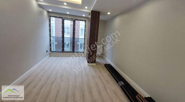 Türkmen Emlaktan Gazi Mah.satılık Sıfır 2+1 Asansörlü Daire