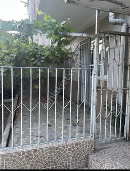 Engin Erdem'den Merterde Satılık 1+1 Daire