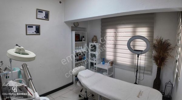 Bornova Küçükpark Süvari Caddesi Devren Kiralık Güzellik Salonu