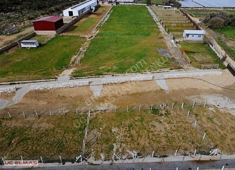 Üç Elmastan Ataköyün En Güzel Yerinde 320 M² Tapulu Muthiş Bahçe