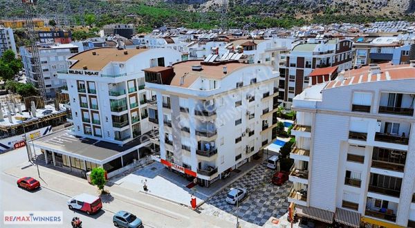 Konyaltı Hurmada Satılık 1+1,hastane Karşısı Yola Cephe,havuzlu