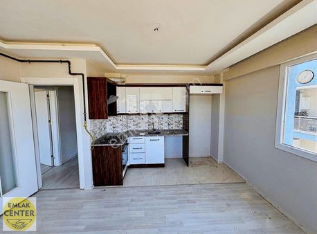 Emlak Center'dan Muradiye Mah Yeni Yaşam Sitesinde Satılık 2+1