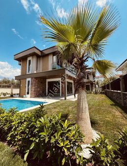 Duru Emlak'tan Adapremium Butik Villa Sitesinde Müstakil Havuzlu