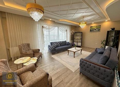 Urfa Yolu Üzerinde Ana Caddeye Sıfır Havuzlu Satılık 4+1 Daire