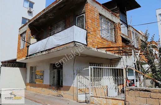 Ahmet Kara'dan Yenimahalle'de 200m2 Arsa İçinde Satılık 2 Katlı