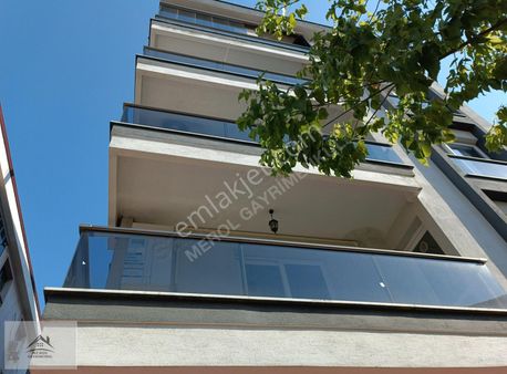 Alaşehir'de İstasyon Mahallesi'nde 1+1 Yeni Daire Satılık