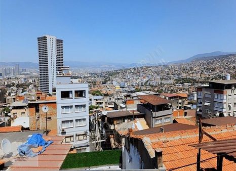 Konak Ballıkuyuda 3 Katlı Müstakil Ev Satılık