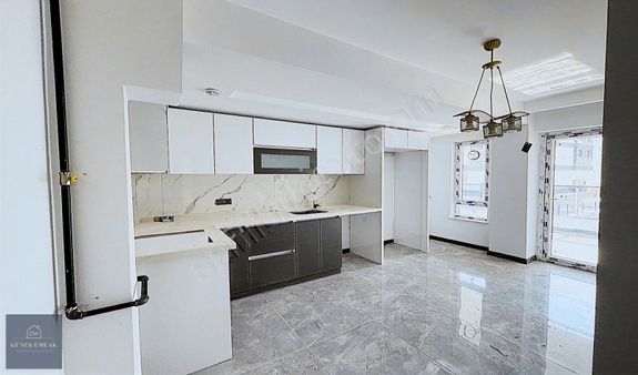 Güneş Emlak Yüksek Kredi (1.800)merkezi Konum Yatırıma Uygun