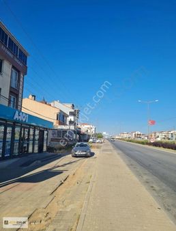 Esentepe Cadde Üzerinde Satılık 2+1 Daire