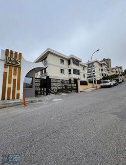 Fırsat-life Park 3.butik Site Bahçe Kullanımlı,boş,tadilatlı 3+1