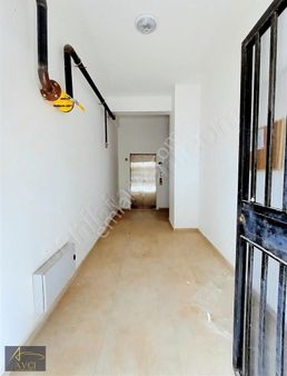 Avcı'dan Cumhuriyet Mahallesinde Satılık Eşyalı Sıfır 1+1 Daire