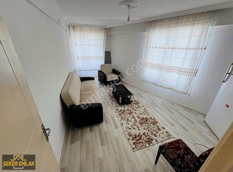 Şeker Emlaktan Anadolu Üni. Yakını 50m² 1+1 Eşyalı Apart Daire