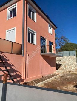 Kemerin Prestijli Tabiat Parkında Satılık 3+2 Sıfır Villa