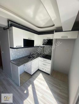 Buca Adatepede Kiralık 1+1 Teraslı Doğalgazlı Asansörlü Ev