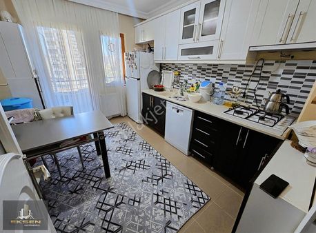 Ulubey Mahallesin'de 3+1 Çok Katlı Site İçersin'de Satılık Daire