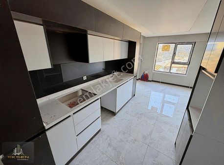 Yıldız Göbege Çok Yakın 4+1 Full Yapılı Masrafsız Daire !!