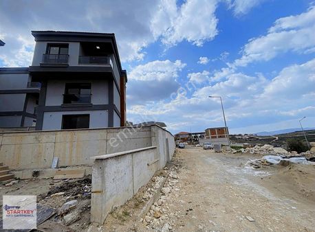 Villakent Müstakil Havuzlu 5+2 Satılık Tripleks Villa