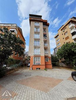 Tugayyolunda 2008 Yapımı Binada Bakımlı Boş 4+1